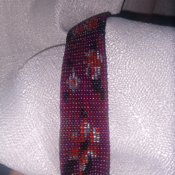 Hand beaded belt - 4 ft 10.5 inches long - Picture 6 of 11